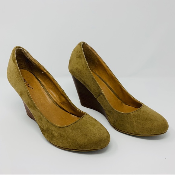 Nine West Tan Suede Wedge, Sz 10 - Picture 3 of 7